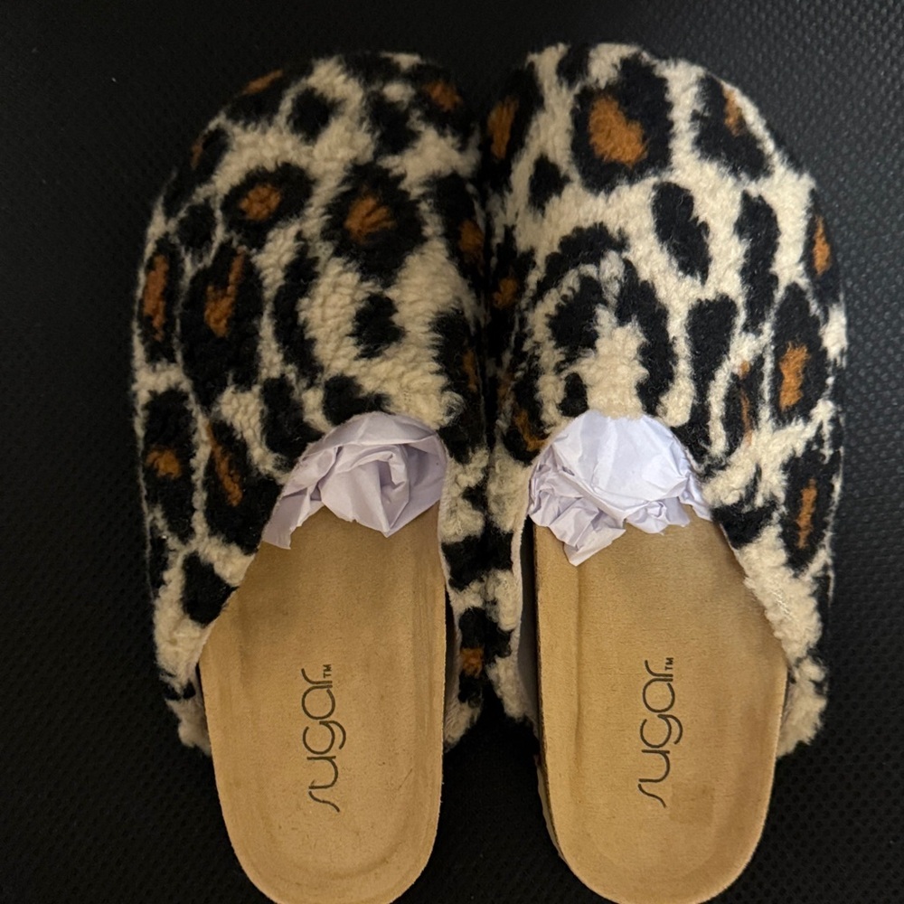Sugar Fuzzy LEOPARD Print clogs slides Slippers mules NWOT​